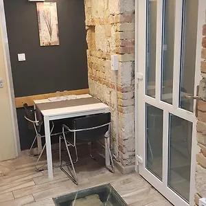 Apartman Economy Hollo, Budapest